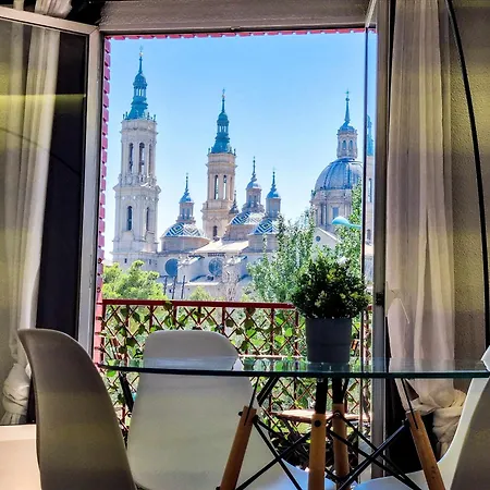 Apartment Front Views To El Pilar Comotucasa *