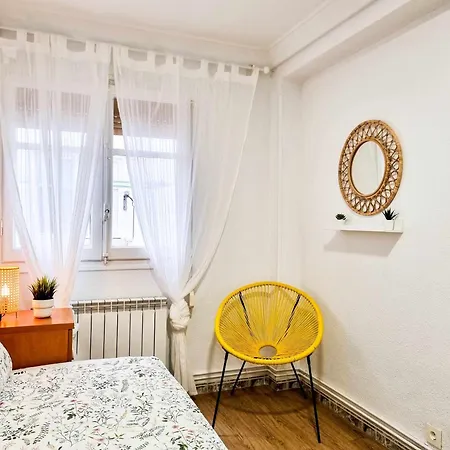 Daire Front Views To El Pilar Comotucasa Zaragoza