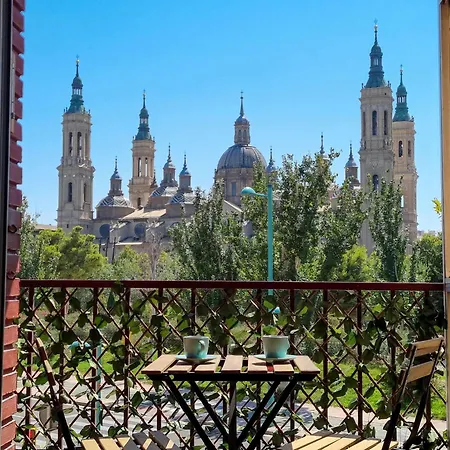 Front Views To El Pilar Comotucasa * Zaragoza