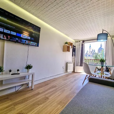 Front Views To El Pilar Comotucasa Apartment Zaragoza