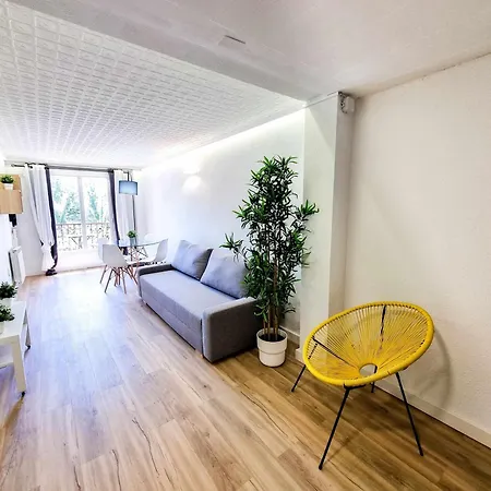 Front Views To El Pilar Comotucasa