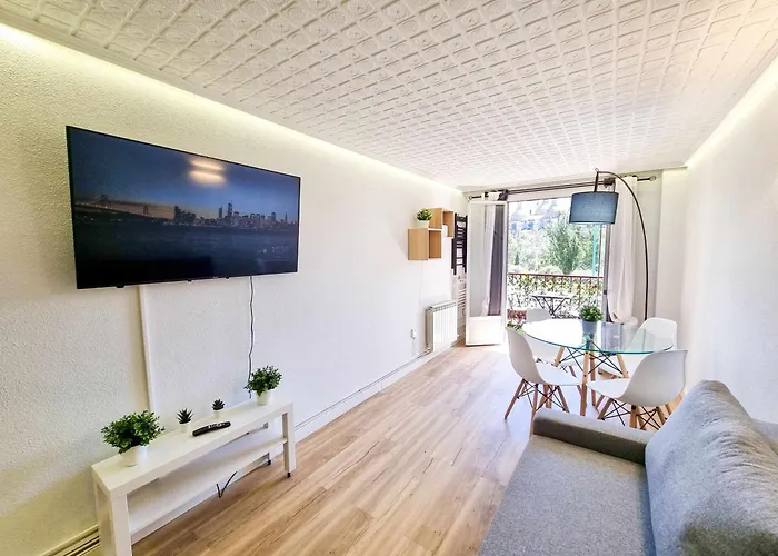 Front Views To El Pilar Comotucasa Zaragoza