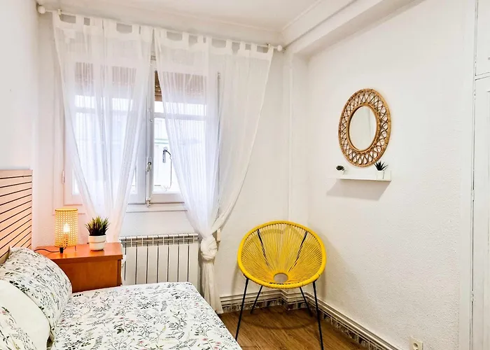 Lejlighed Front Views To El Pilar Comotucasa Zaragoza