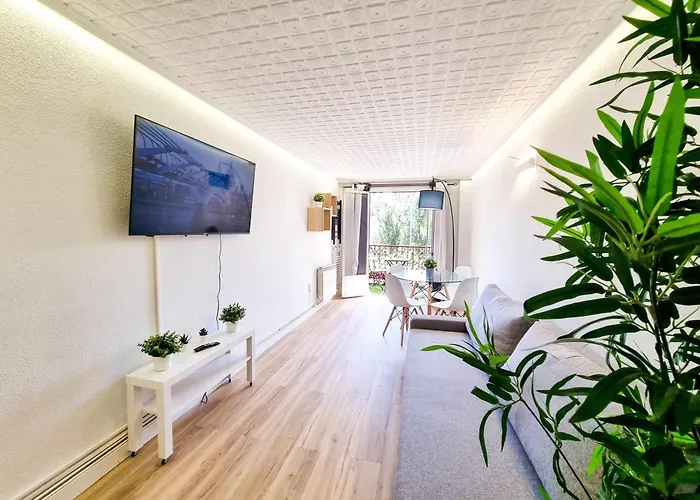 Lejlighed Front Views To El Pilar Comotucasa Zaragoza