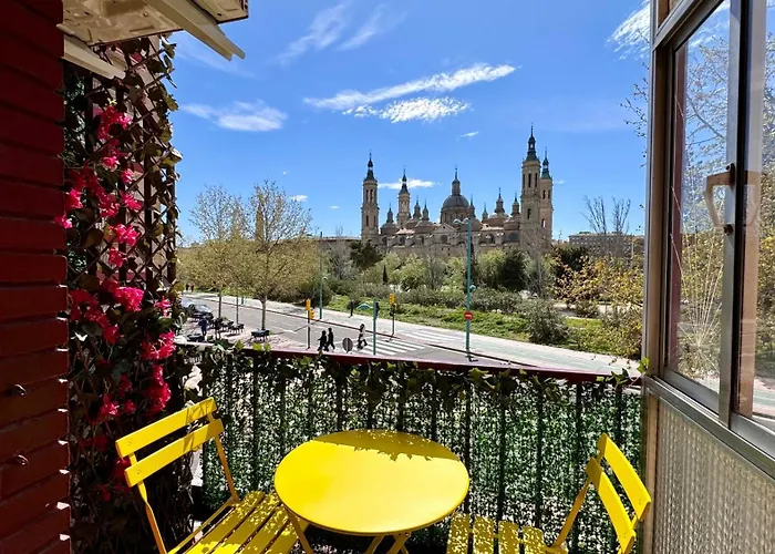 Front Views To El Pilar Comotucasa