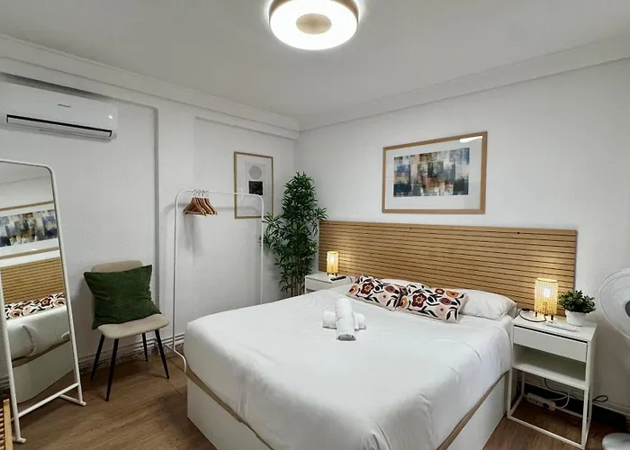 Διαμέρισμα Front Views To El Pilar Comotucasa *