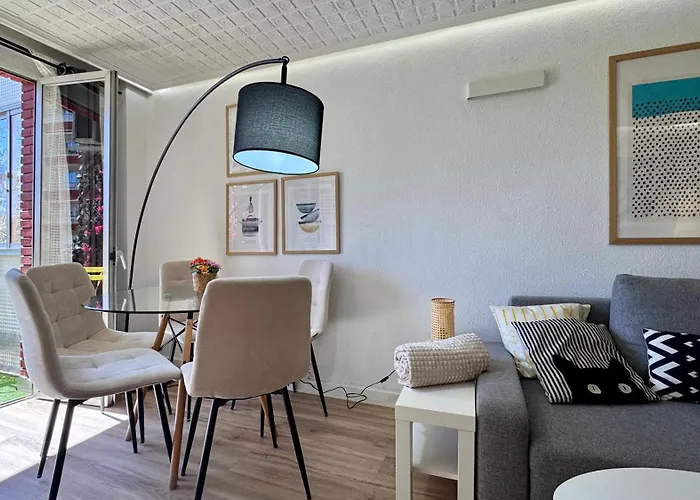 Διαμέρισμα Front Views To El Pilar Comotucasa *